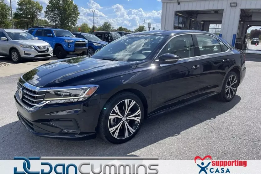 2021 Volkswagen Passat 2.0T SE photo 1
