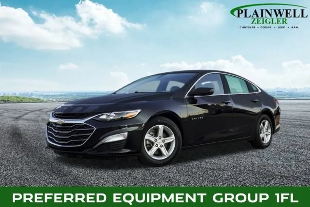 2022 Chevrolet Malibu LS photo 1