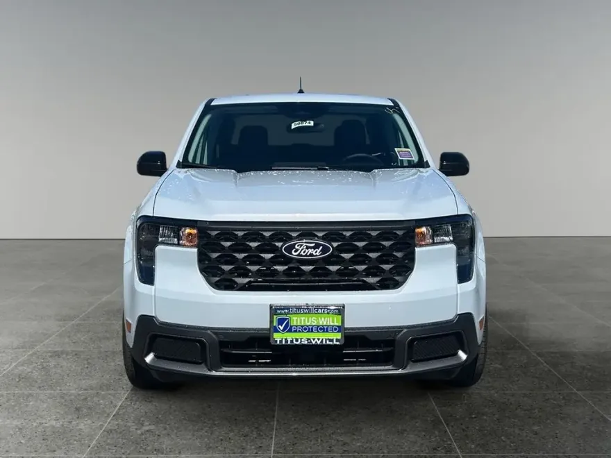 2025 Ford Maverick XLT photo 1