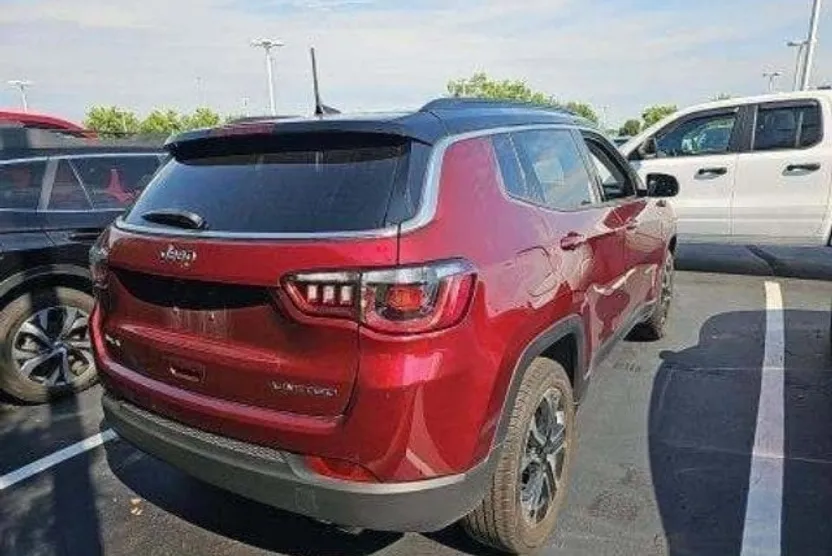 2022 Jeep Compass Limited photo 1