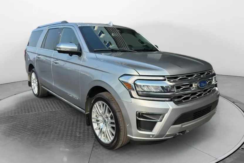 2024 Ford Expedition MAX Platinum photo 1