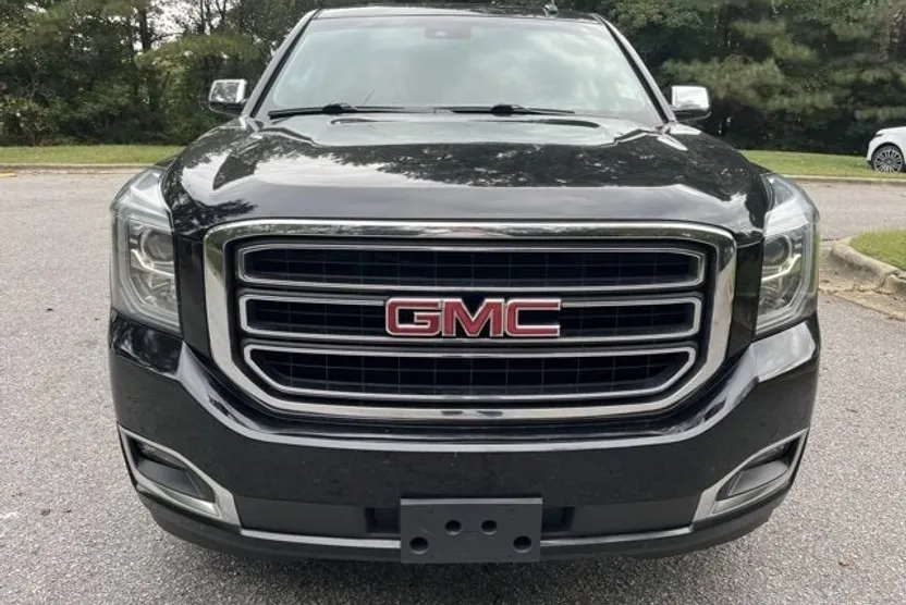 2019 Gmc Yukon SLT photo 1