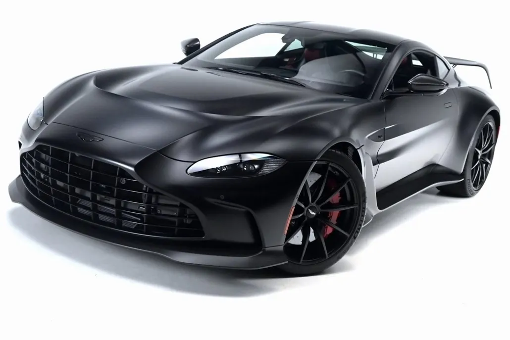 2023 Aston Martin Vantage photo 1