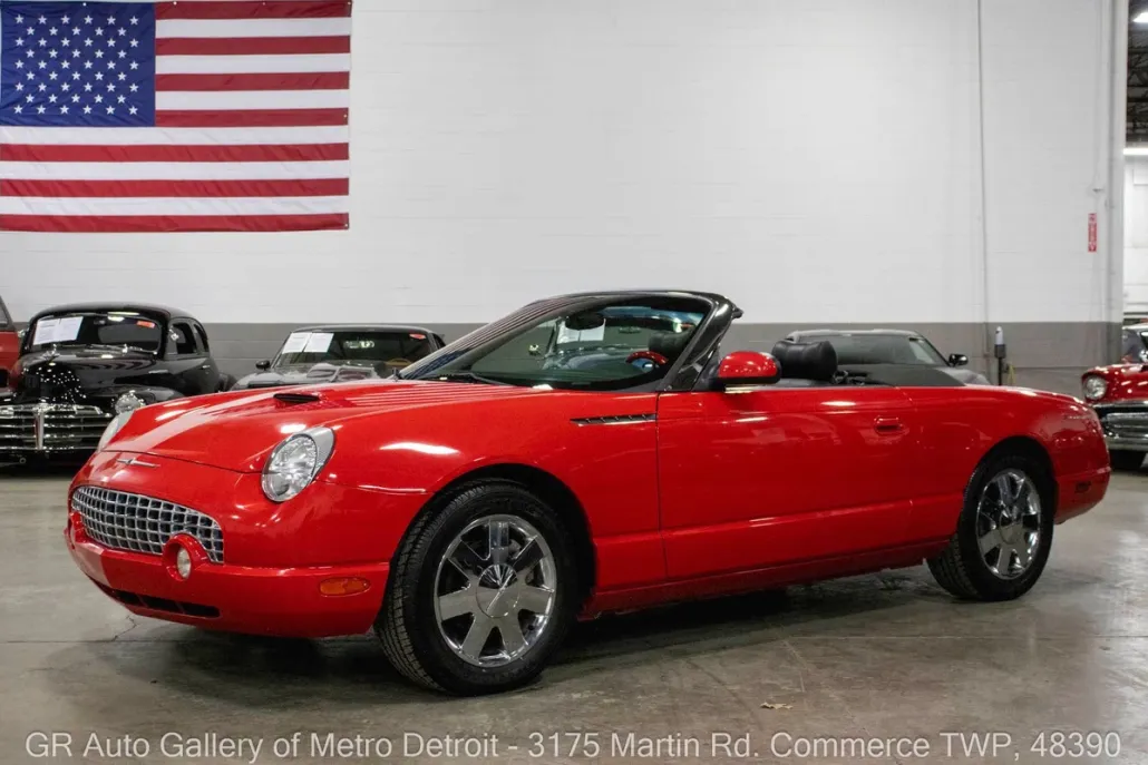 2002 Ford Thunderbird Deluxe photo 1