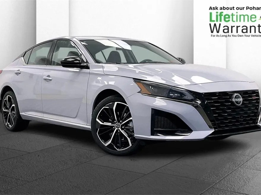 2025 Nissan Altima 2.5 SR photo 1