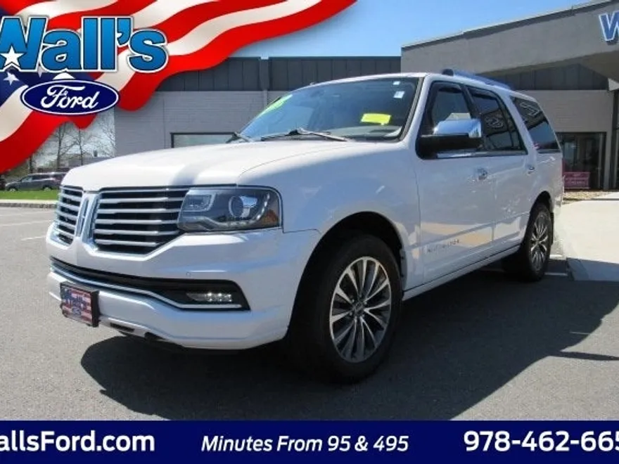 2017 Lincoln Navigator Select photo 1