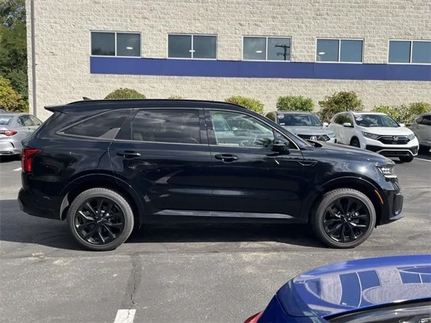 2022 Kia Sorento SX photo 1