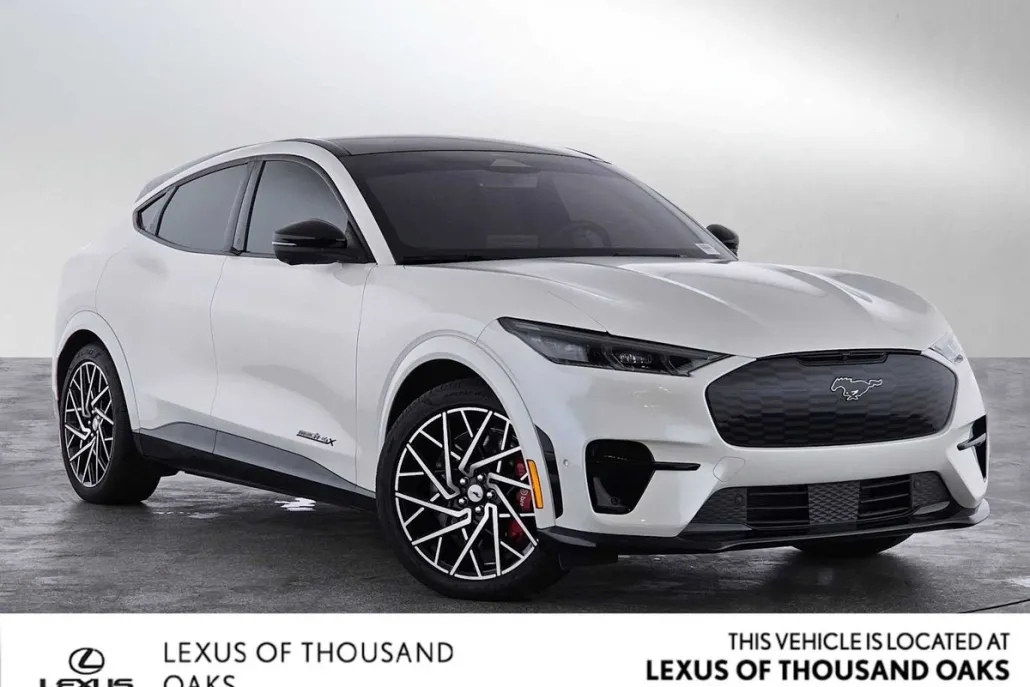 2023 Ford Mustang Mach-E GT photo 1
