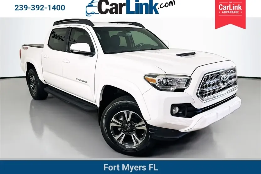 2017 Toyota Tacoma TRD Sport photo 1