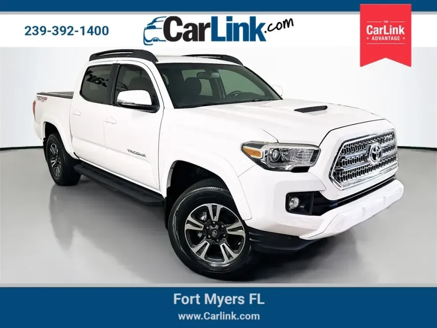 2017 Toyota Tacoma TRD Sport photo 1
