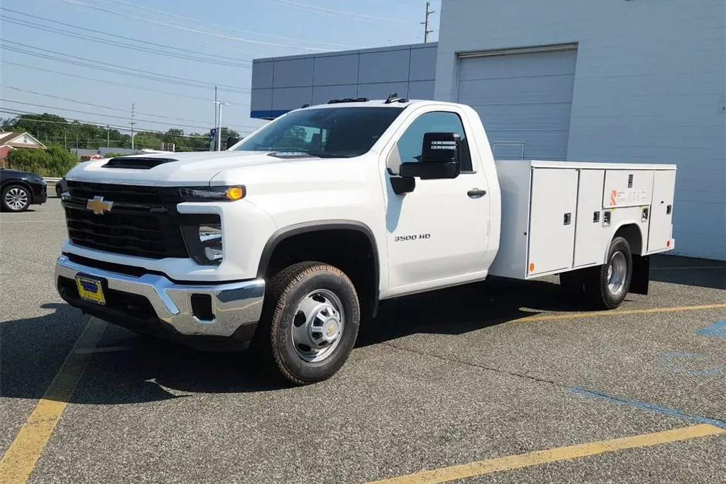 2025 Chevrolet Silverado 3500HD Work Truck photo 1