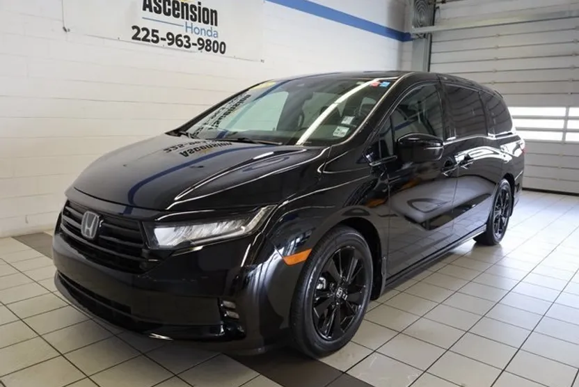 2024 Honda Odyssey Sport photo 1