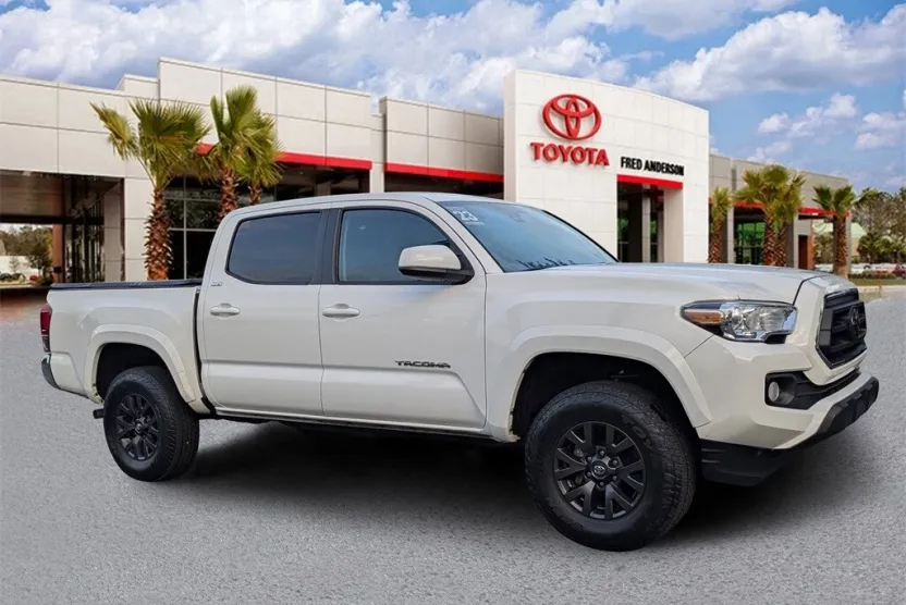 2023 Toyota Tacoma SR5 V6 photo 1