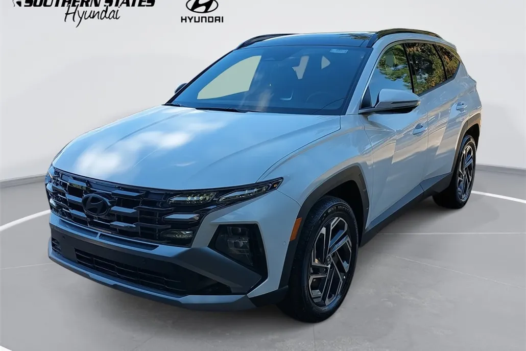 2025 Hyundai Tucson Hybrid Limited photo 1