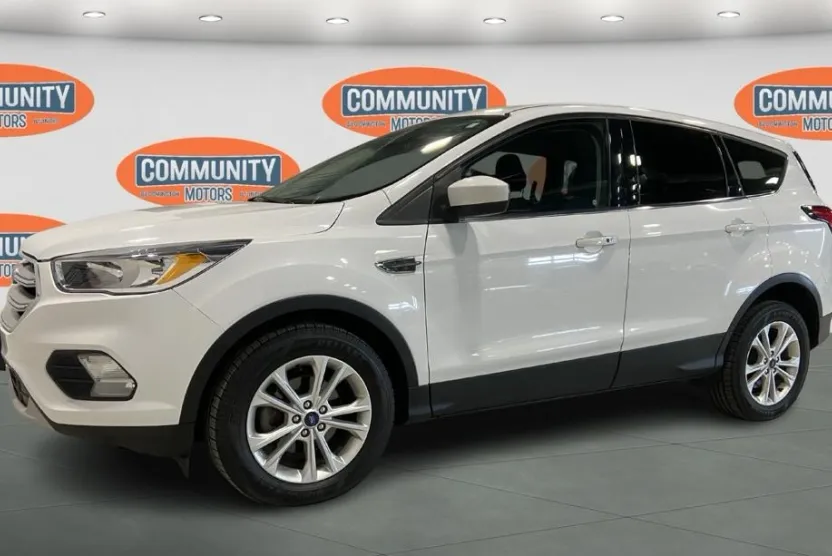 2019 Ford Escape SE photo 1