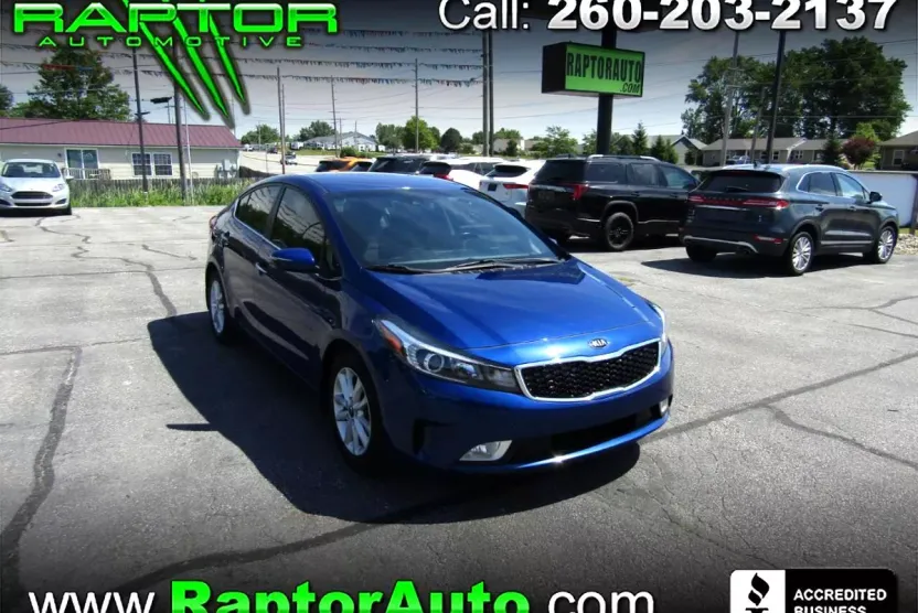 2017 Kia Forte S photo 1