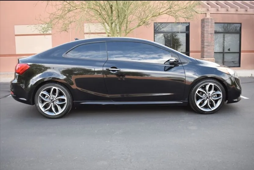 2016 Kia Forte Koup SX photo 1