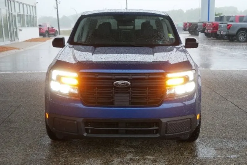 2024 Ford Maverick Lariat photo 1