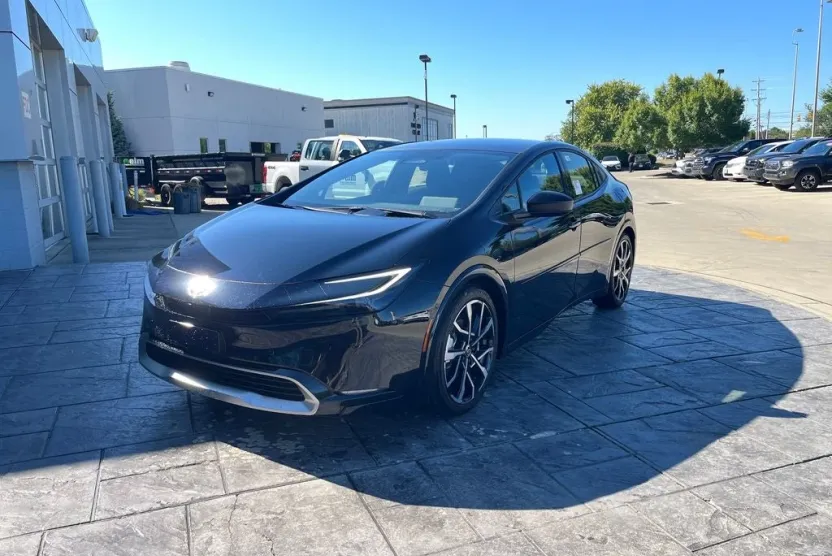 2026 Toyota Prius Plug-in Hybrid XSE Premium photo 1