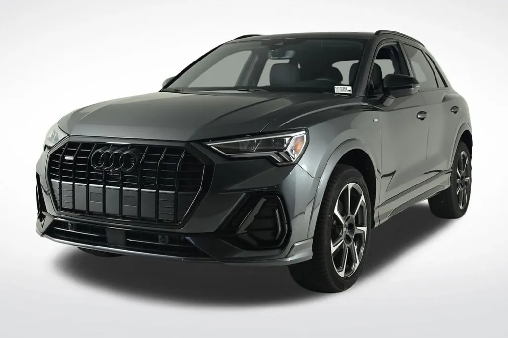 2025 Audi Q3 45 TFSI S line Premium Plus photo 1