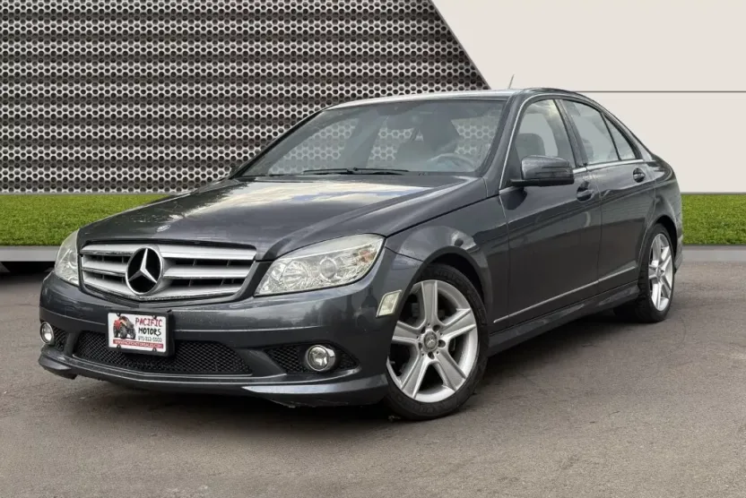 2010 Mercedes Benz C 300 Sport 4MATIC photo 1
