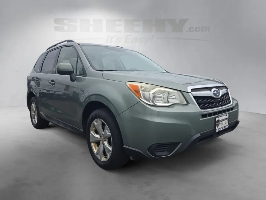 2014 Subaru Forester 2.5i Premium photo 1