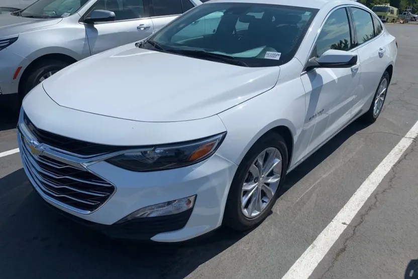 2023 Chevrolet Malibu 1LT photo 1