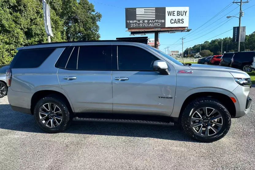 2023 Chevrolet Tahoe Z71 photo 1
