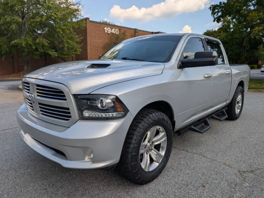 2017 Ram 1500 Sport photo 1