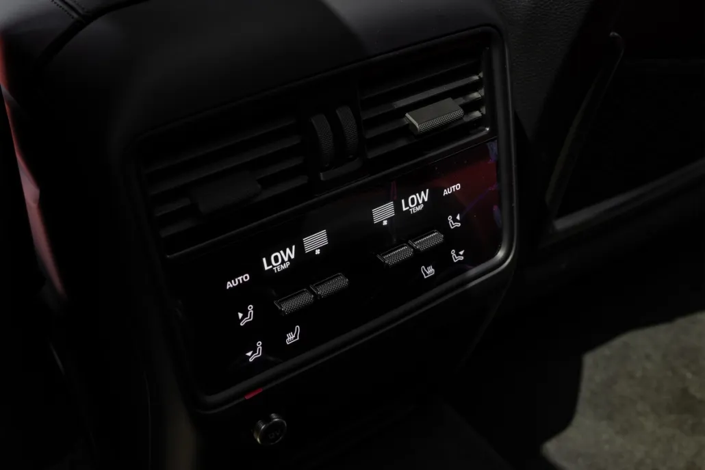 2025 Porsche Cayenne Coupe Base photo 1