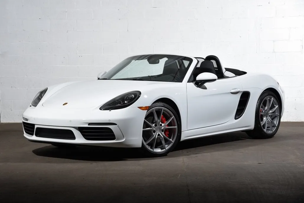 2025 Porsche Boxster S photo 1
