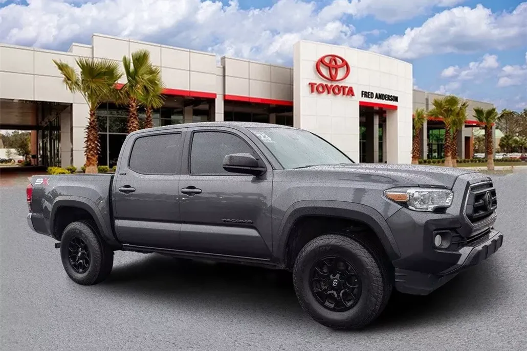 2023 Toyota Tacoma SR5 V6 photo 1
