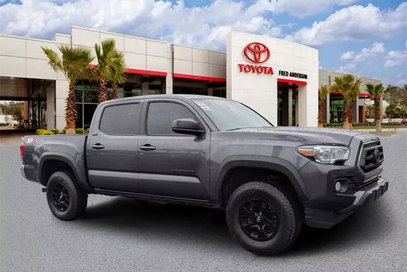 2023 Toyota Tacoma SR5 V6 photo 1