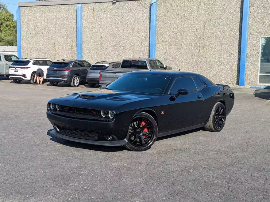 2021 Dodge Challenger R/T Scat Pack photo 1