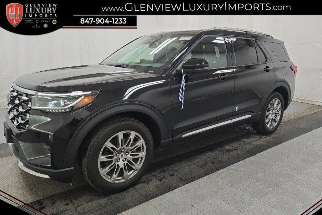 2025 Ford Explorer Platinum photo 1