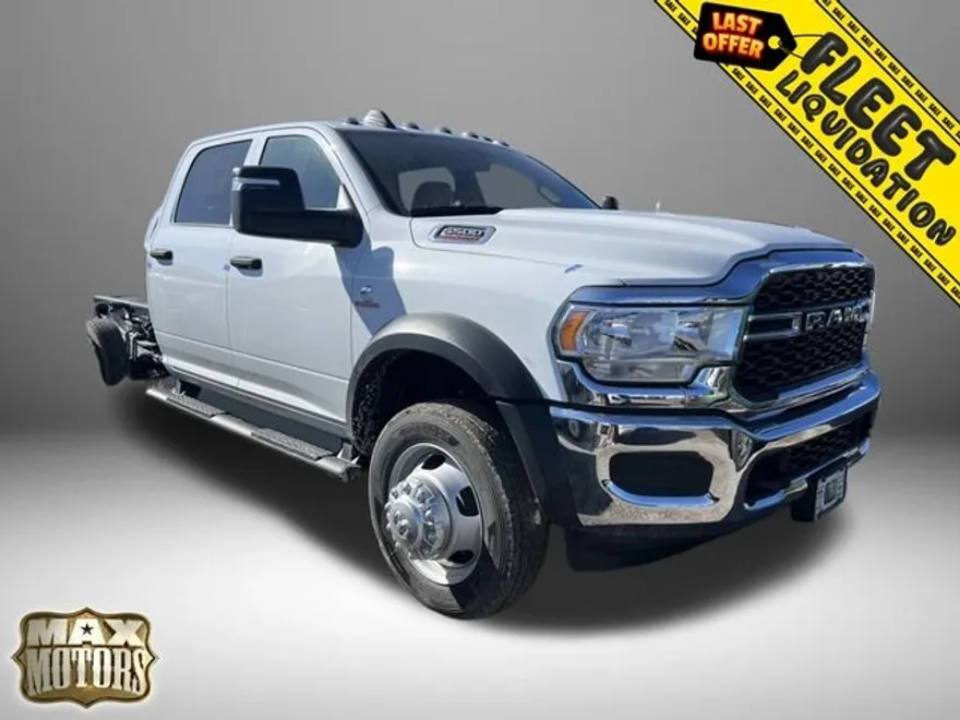 2024 Ram 5500 Tradesman photo 1