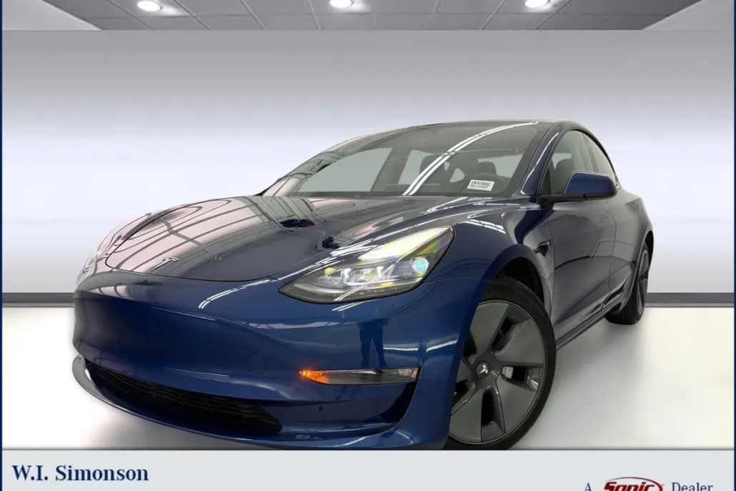 2021 Tesla Model 3 Long Range photo 1