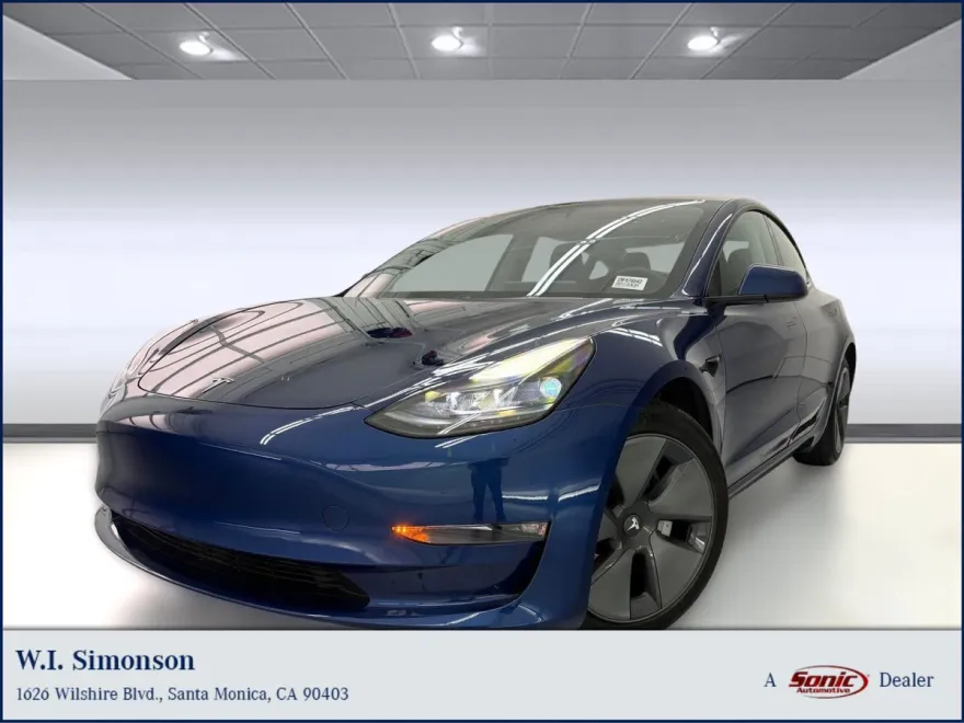 2021 Tesla Model 3 Long Range photo 1