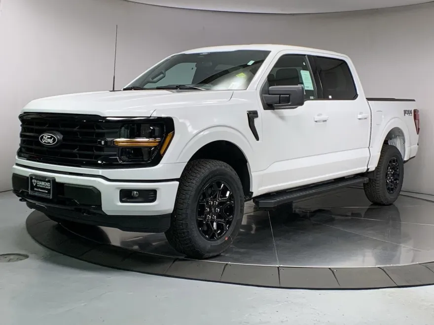 2025 Ford F-150 XLT photo 1
