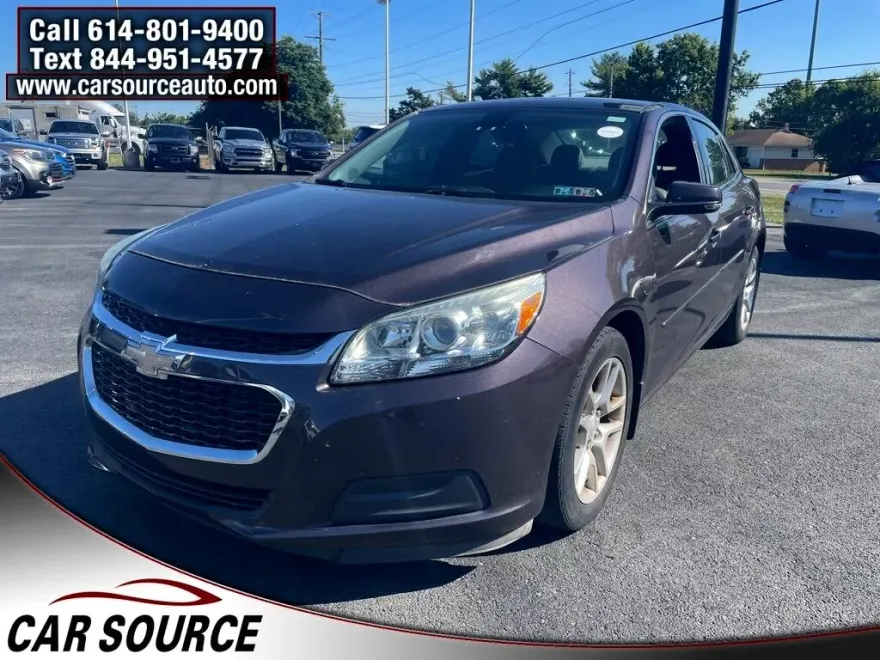 2015 Chevrolet Malibu 1LT photo 1