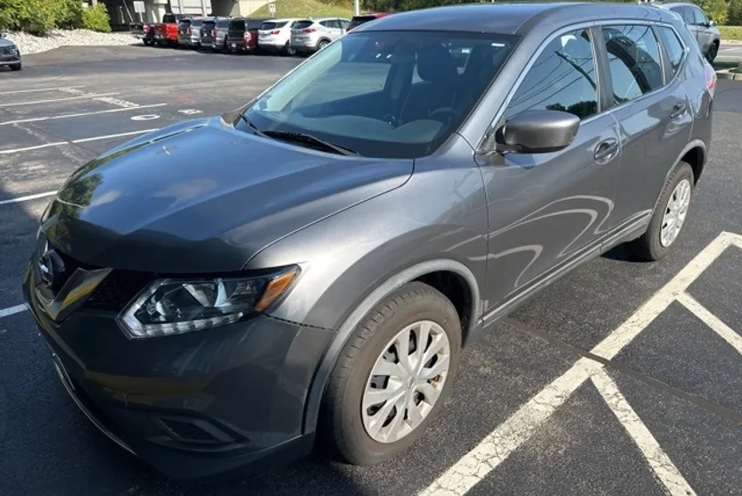 2016 Nissan Rogue S photo 1