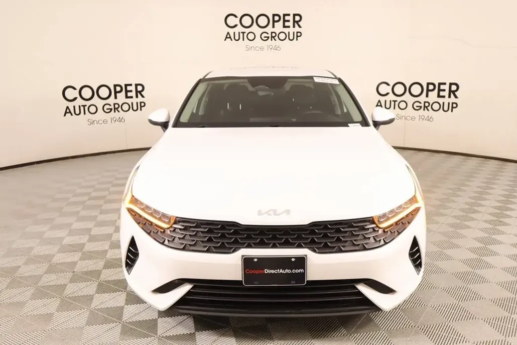 2022 Kia K5 LXS photo 1