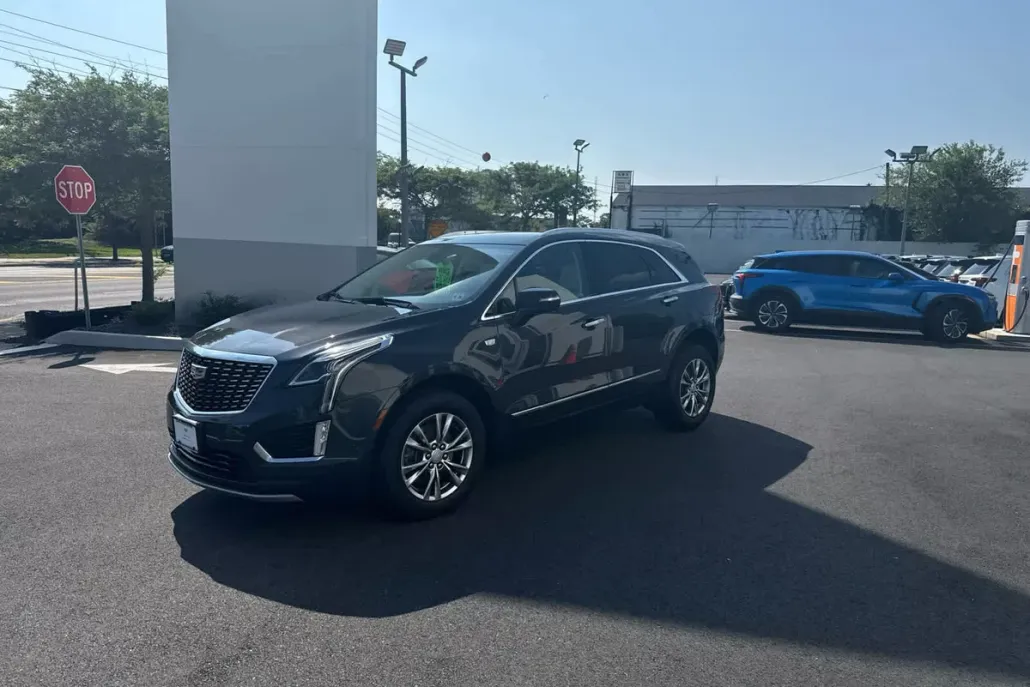 2022 Cadillac XT5 Premium Luxury photo 1