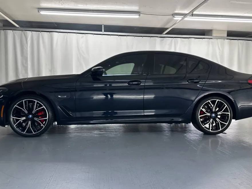 2023 Bmw 530e xDrive photo 1