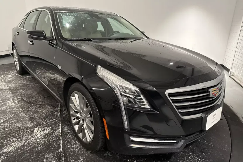 2018 Cadillac CT6 photo 1