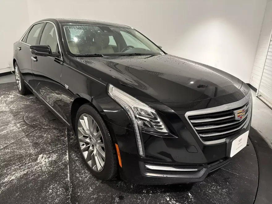 2018 Cadillac CT6 photo 1