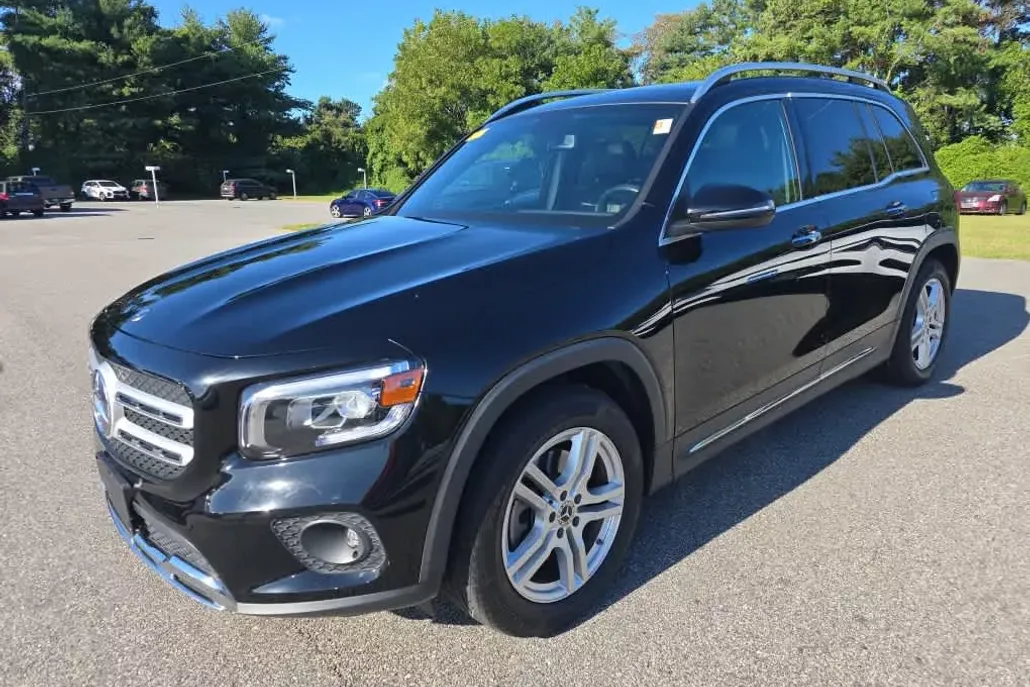 2021 Mercedes Benz GLB 250 4MATIC photo 1