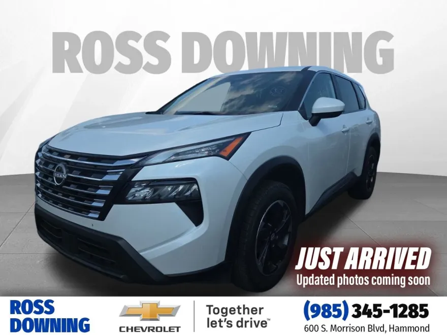 2024 Nissan Rogue SV photo 1