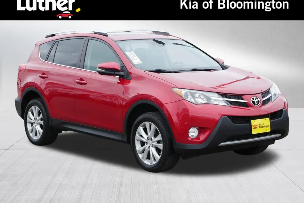 2015 Toyota RAV4 Limited photo 1