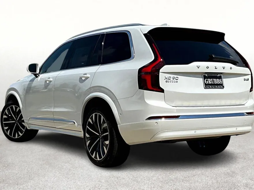 2026 Volvo XC90 Plus photo 1